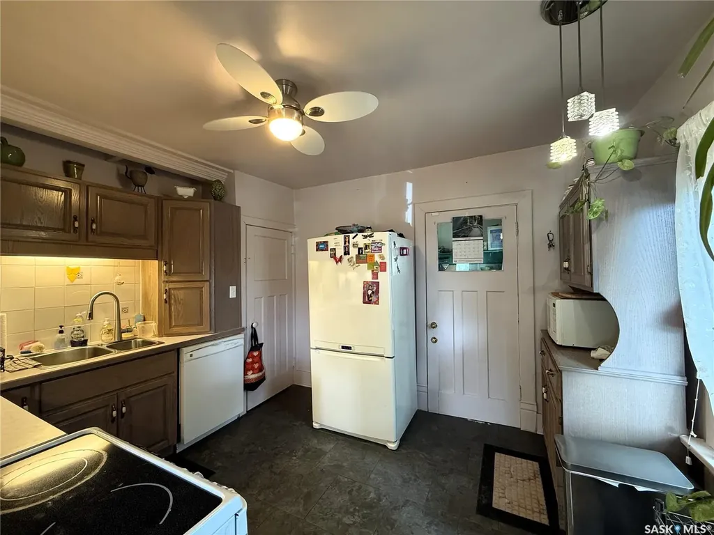 320 23rd Street E Prince Albert SK S6V 1P7