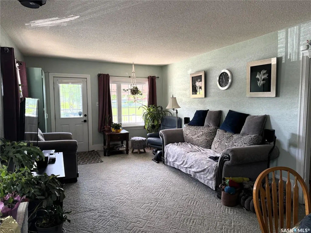 320 23rd Street E Prince Albert SK S6V 1P7