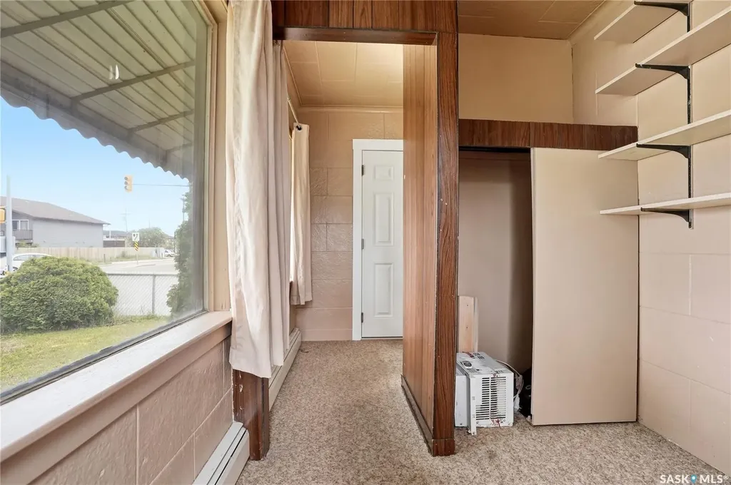 201 P Avenue N Saskatoon SK S7L 2V6