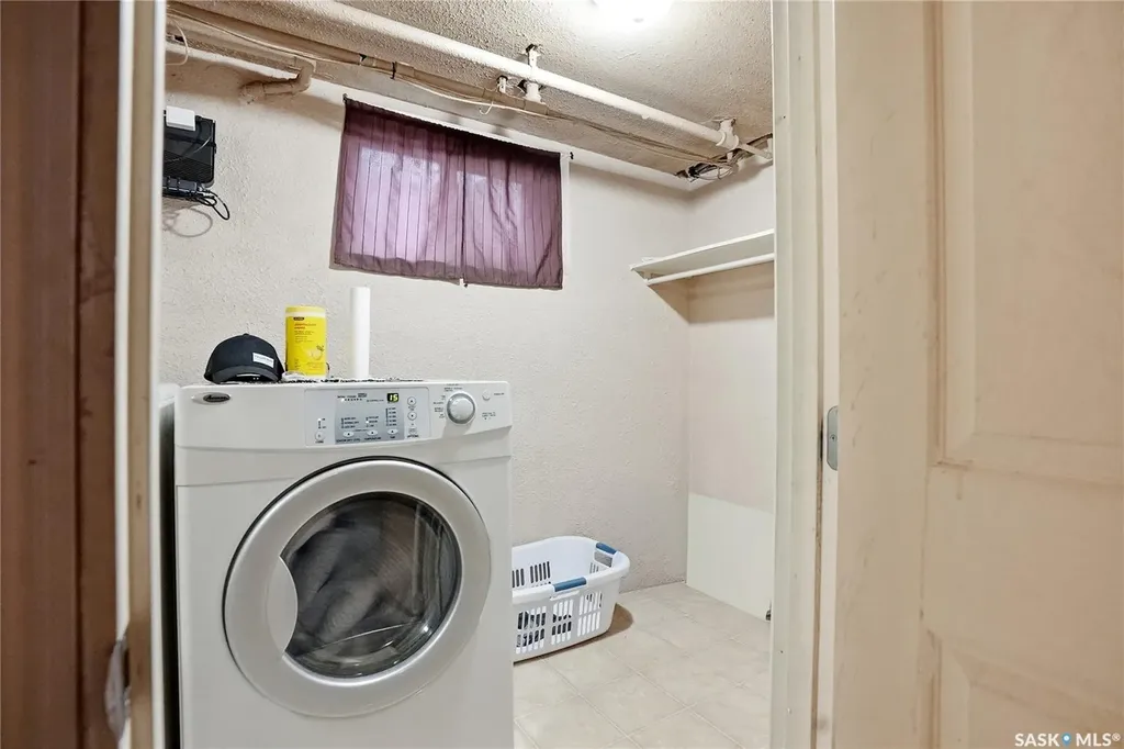 201 P Avenue N Saskatoon SK S7L 2V6