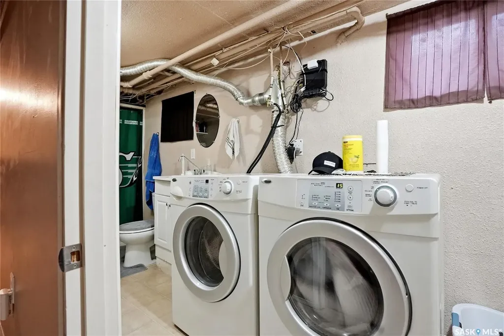 201 P Avenue N Saskatoon SK S7L 2V6