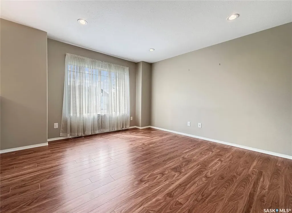 303 Diefenbaker Avenue Hague SK S0K 1X0