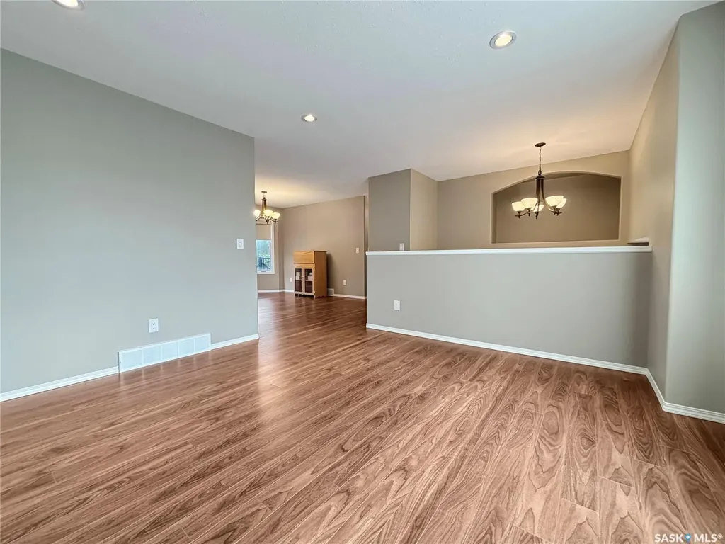 303 Diefenbaker Avenue Hague SK S0K 1X0