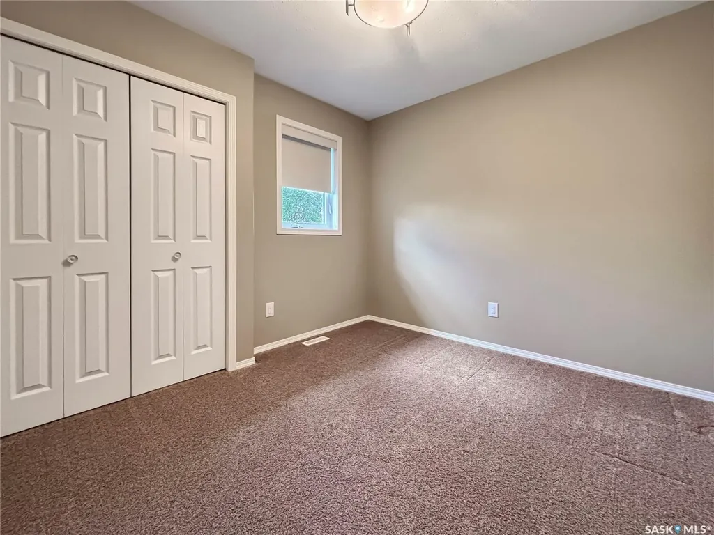 303 Diefenbaker Avenue Hague SK S0K 1X0