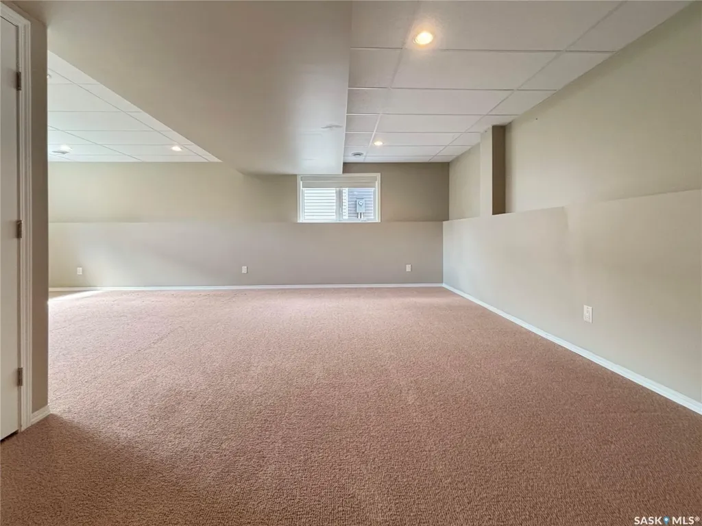 303 Diefenbaker Avenue Hague SK S0K 1X0