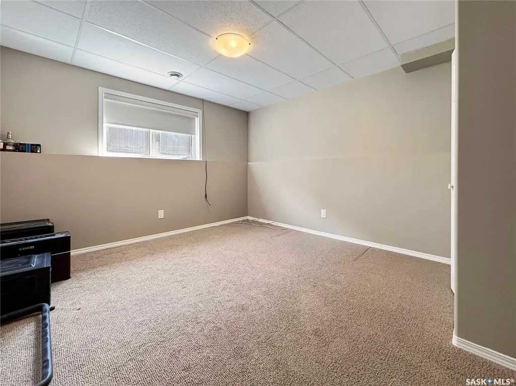 303 Diefenbaker Avenue Hague SK S0K 1X0
