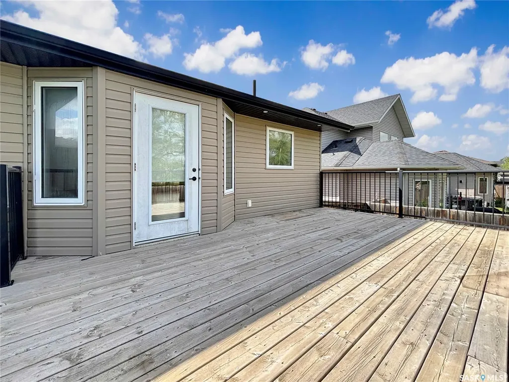 303 Diefenbaker Avenue Hague SK S0K 1X0