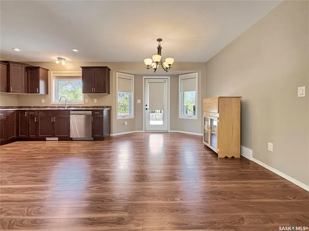 303 Diefenbaker Avenue Hague SK S0K 1X0