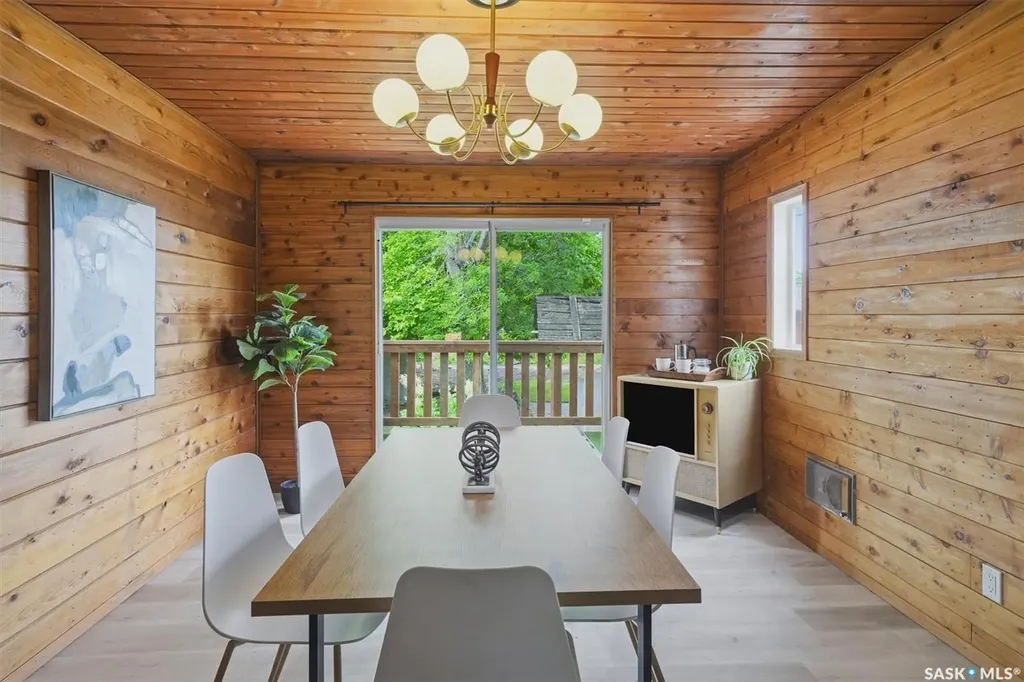 2406 Clarence Avenue S Saskatoon SK S7J 1M1