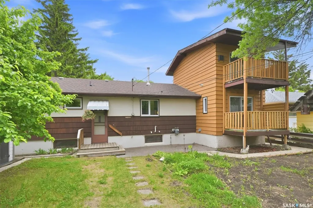 2406 Clarence Avenue S Saskatoon SK S7J 1M1