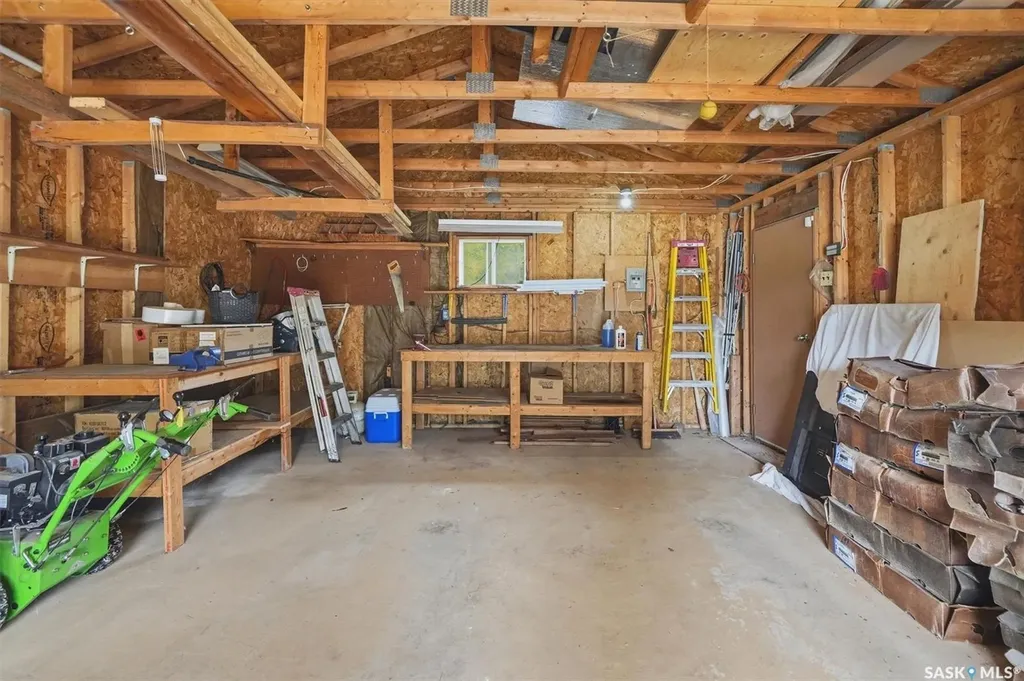 2406 Clarence Avenue S Saskatoon SK S7J 1M1
