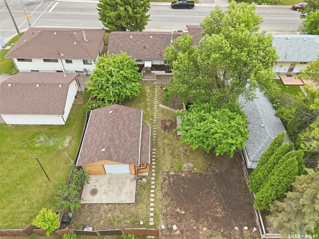 2406 Clarence Avenue S Saskatoon SK S7J 1M1