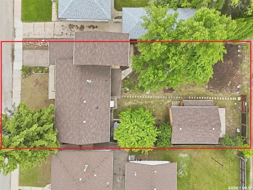 2406 Clarence Avenue S Saskatoon SK S7J 1M1