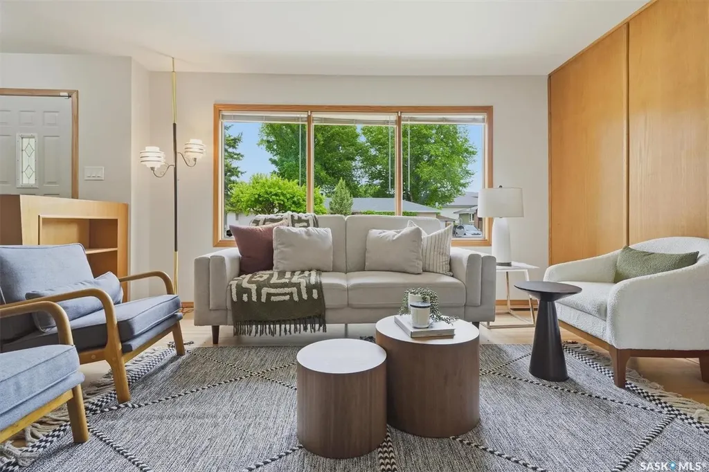 2406 Clarence Avenue S Saskatoon SK S7J 1M1