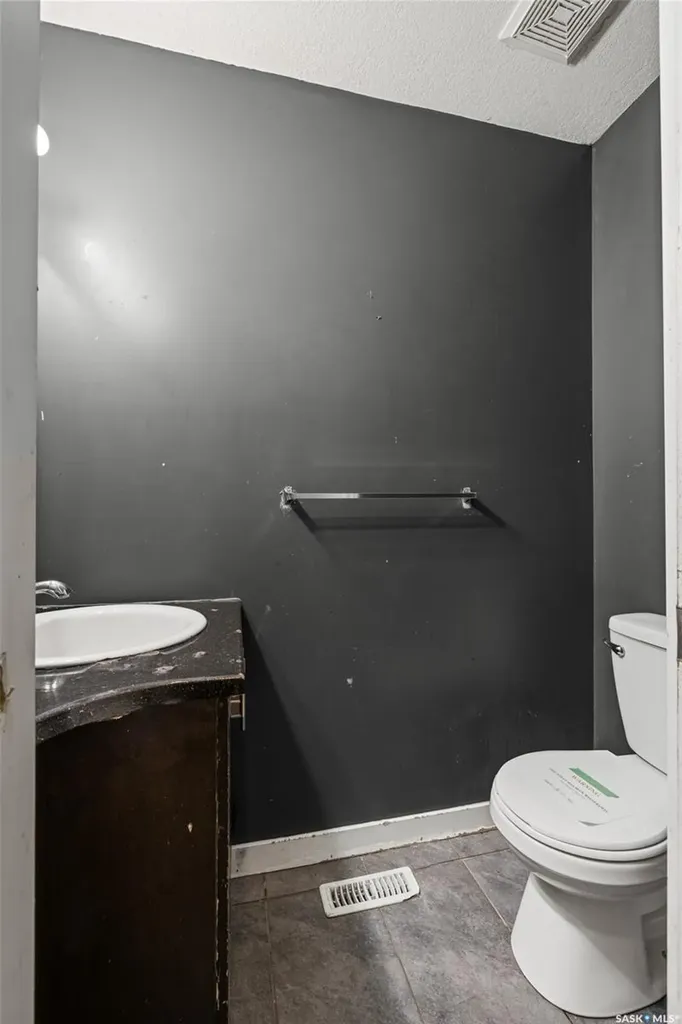 1861 Broder Street Regina SK S4N 3R7