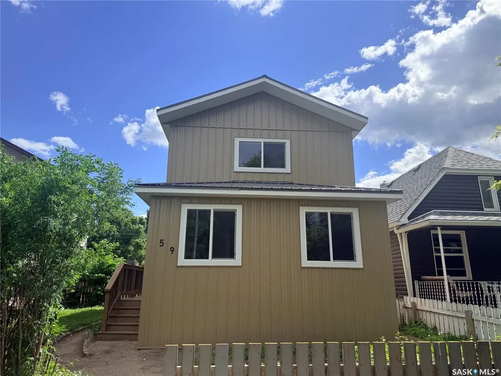 59 Lillooet Street E Moose Jaw SK S6H 4S3
