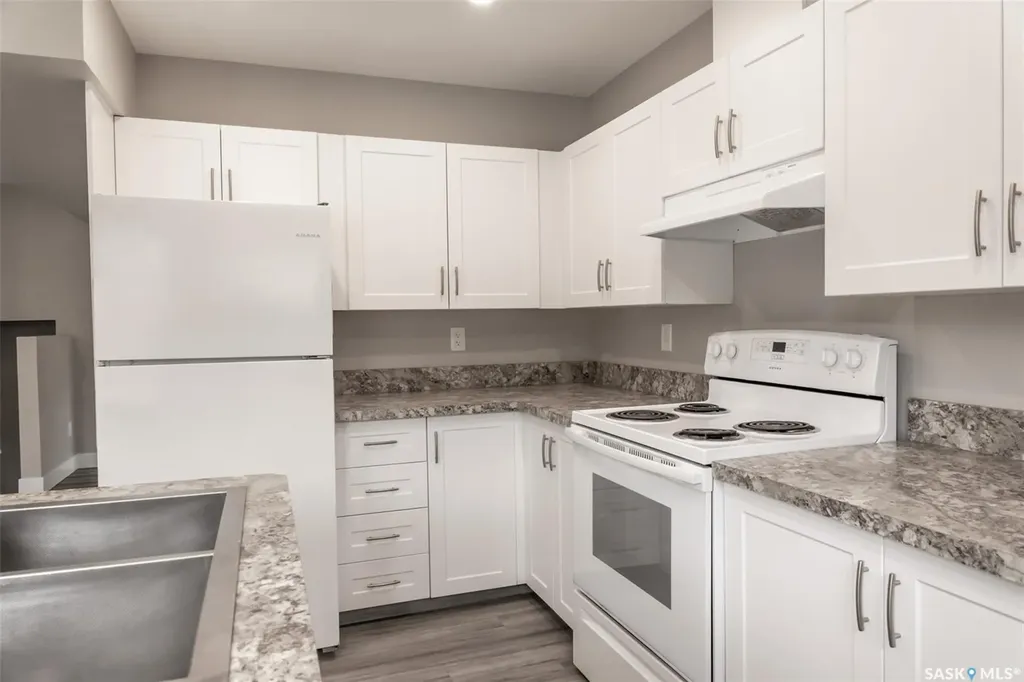 59 Lillooet Street E Moose Jaw SK S6H 4S3