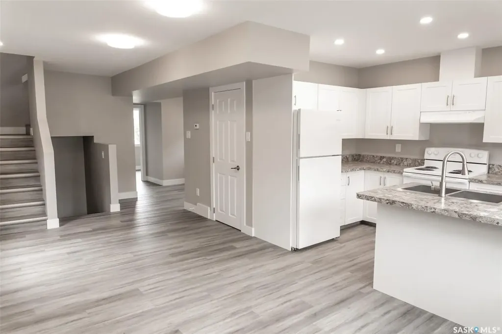59 Lillooet Street E Moose Jaw SK S6H 4S3