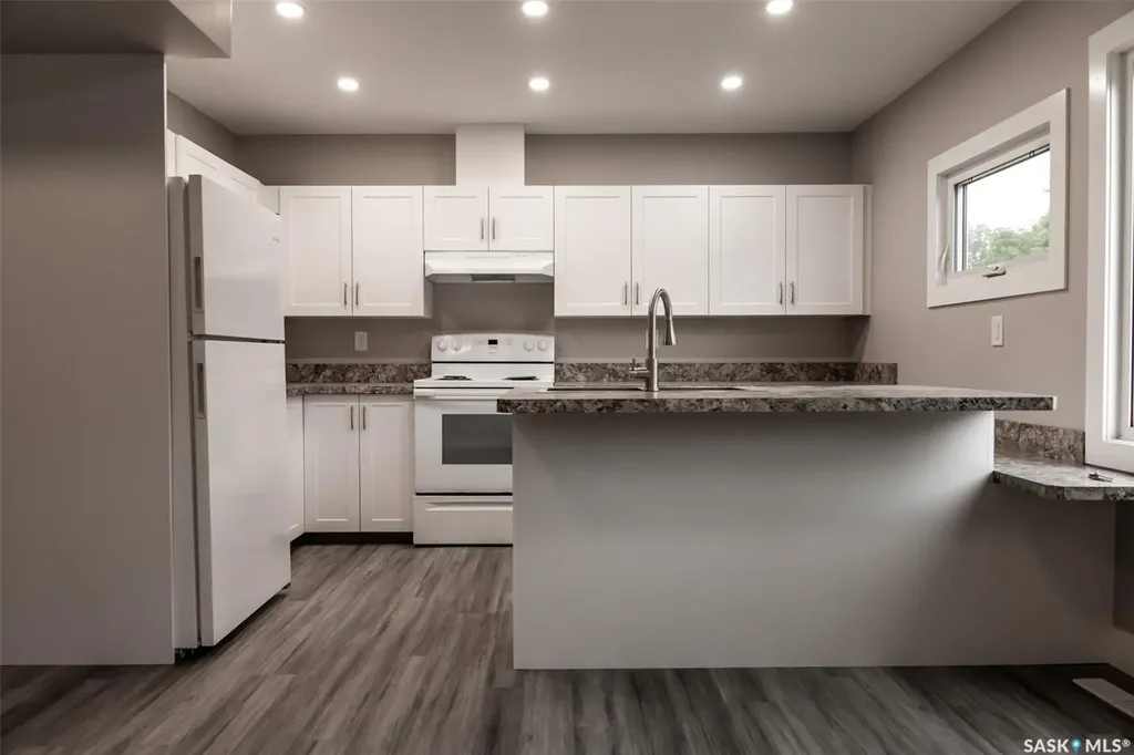 59 Lillooet Street E Moose Jaw SK S6H 4S3