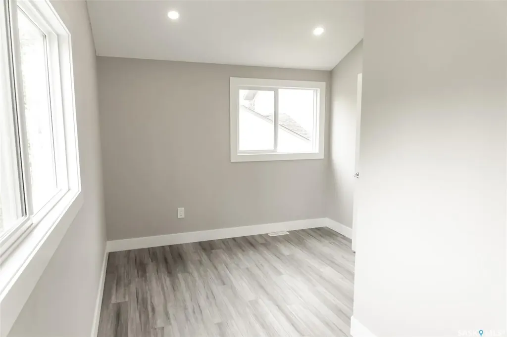 59 Lillooet Street E Moose Jaw SK S6H 4S3
