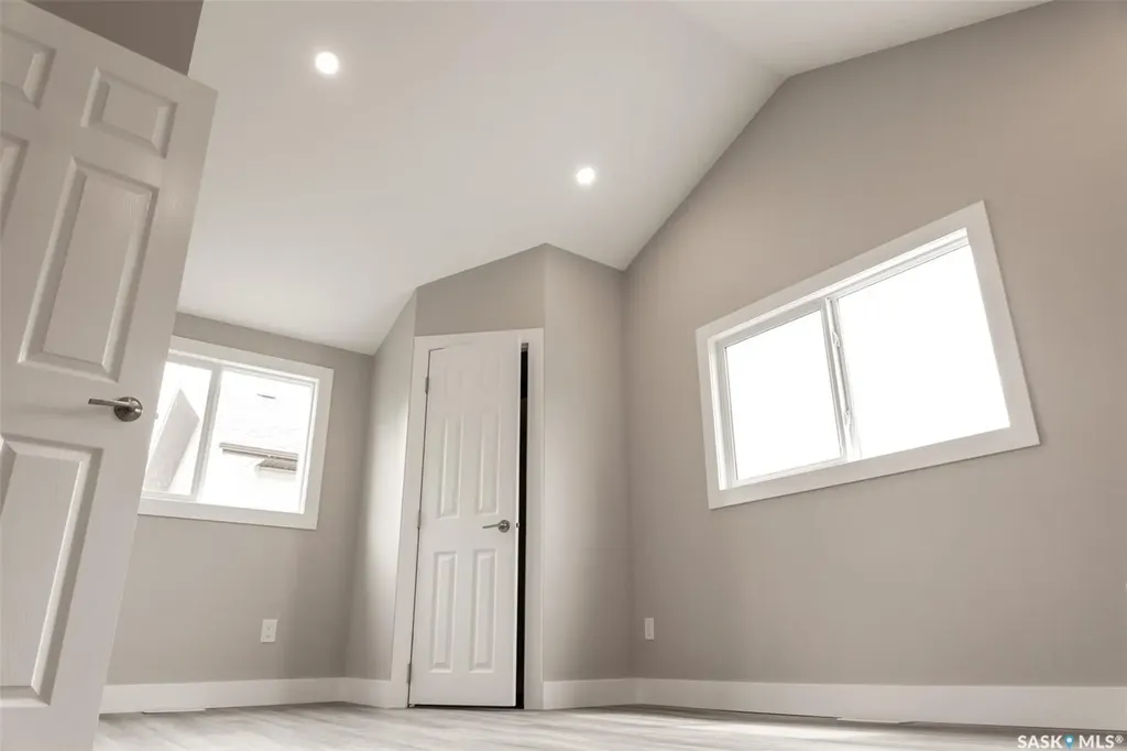 59 Lillooet Street E Moose Jaw SK S6H 4S3