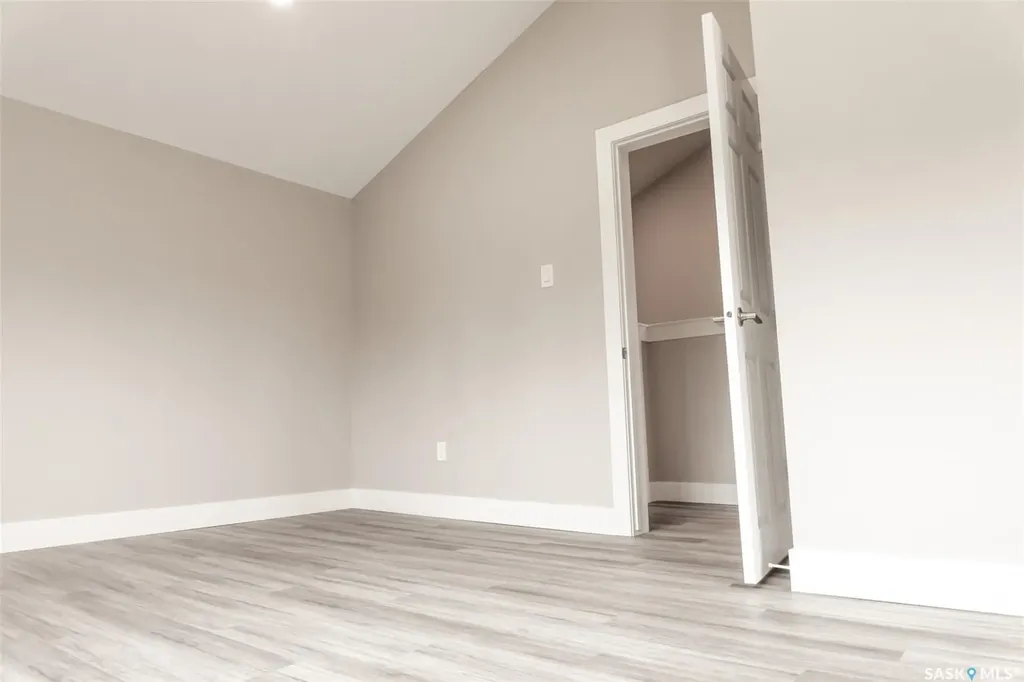 59 Lillooet Street E Moose Jaw SK S6H 4S3