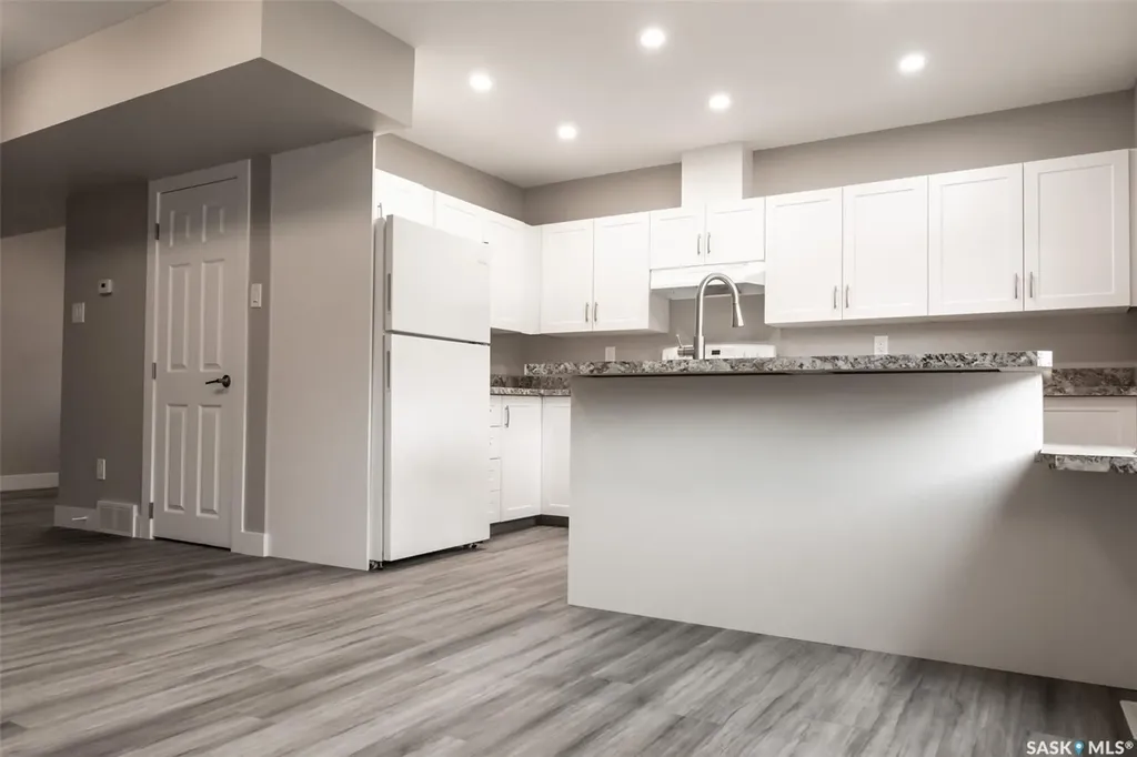 59 Lillooet Street E Moose Jaw SK S6H 4S3