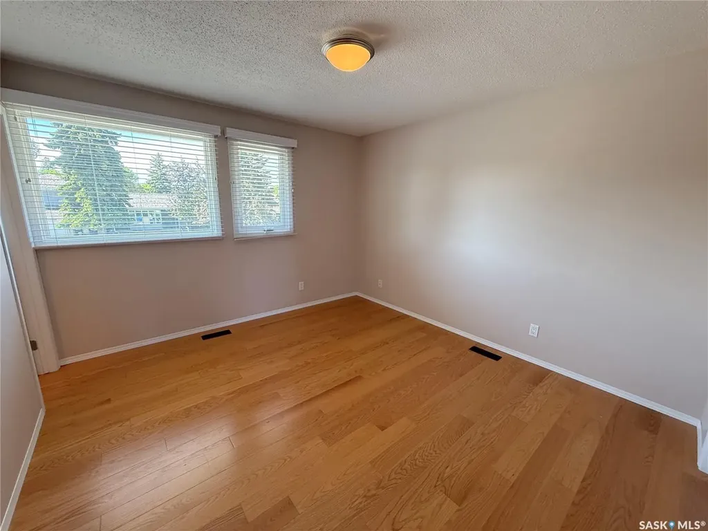 86 Duncan Crescent Saskatoon SK S7H 4K4
