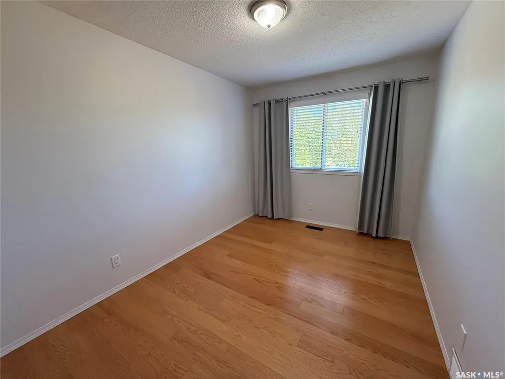 86 Duncan Crescent Saskatoon SK S7H 4K4