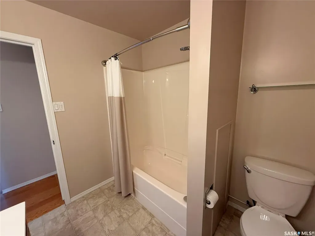 86 Duncan Crescent Saskatoon SK S7H 4K4