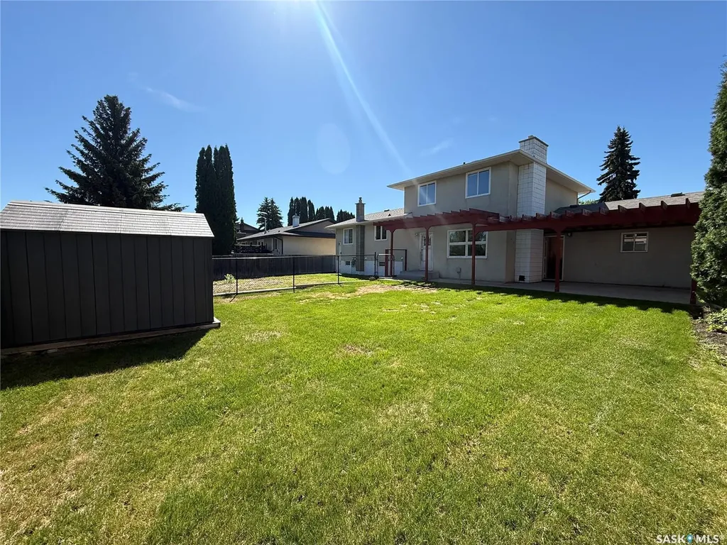 86 Duncan Crescent Saskatoon SK S7H 4K4