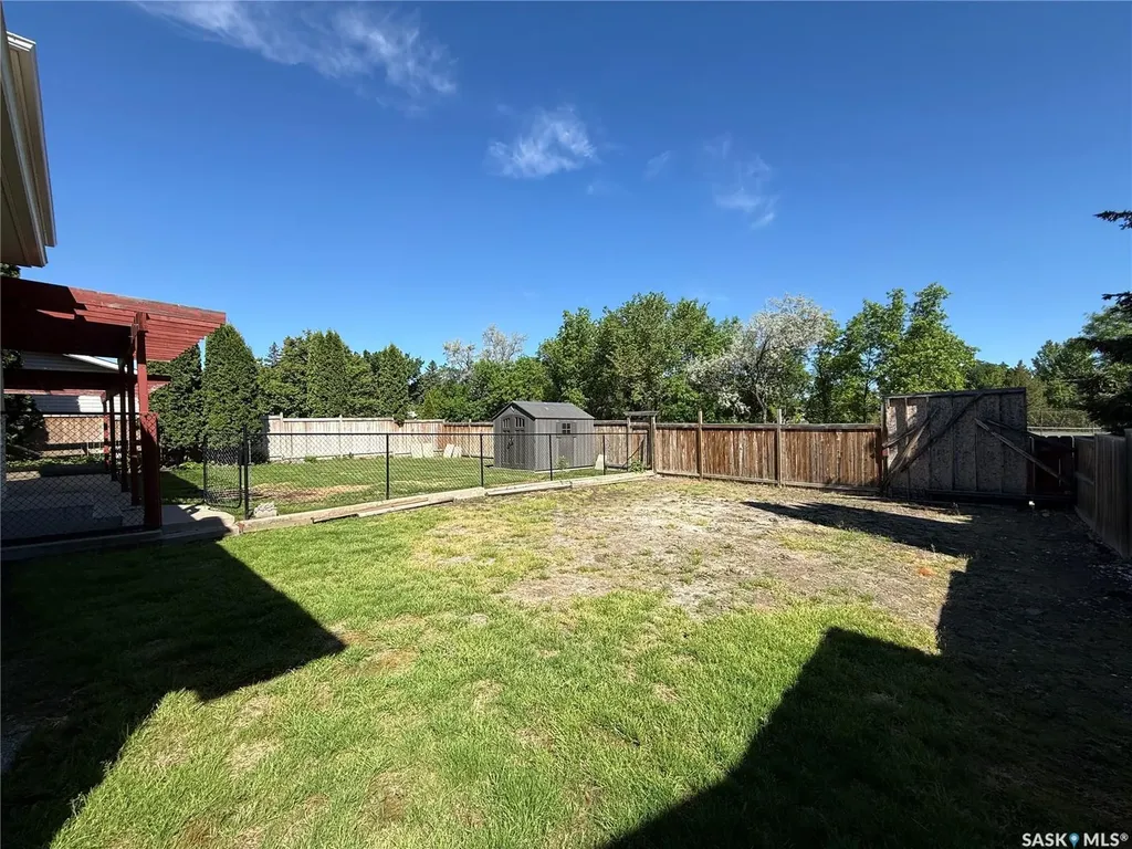 86 Duncan Crescent Saskatoon SK S7H 4K4