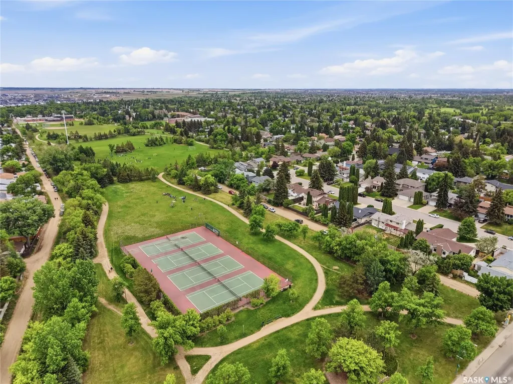 86 Duncan Crescent Saskatoon SK S7H 4K4
