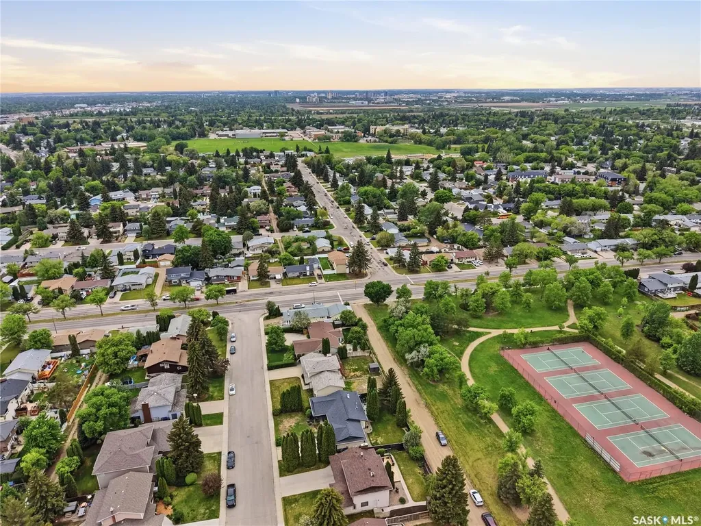86 Duncan Crescent Saskatoon SK S7H 4K4