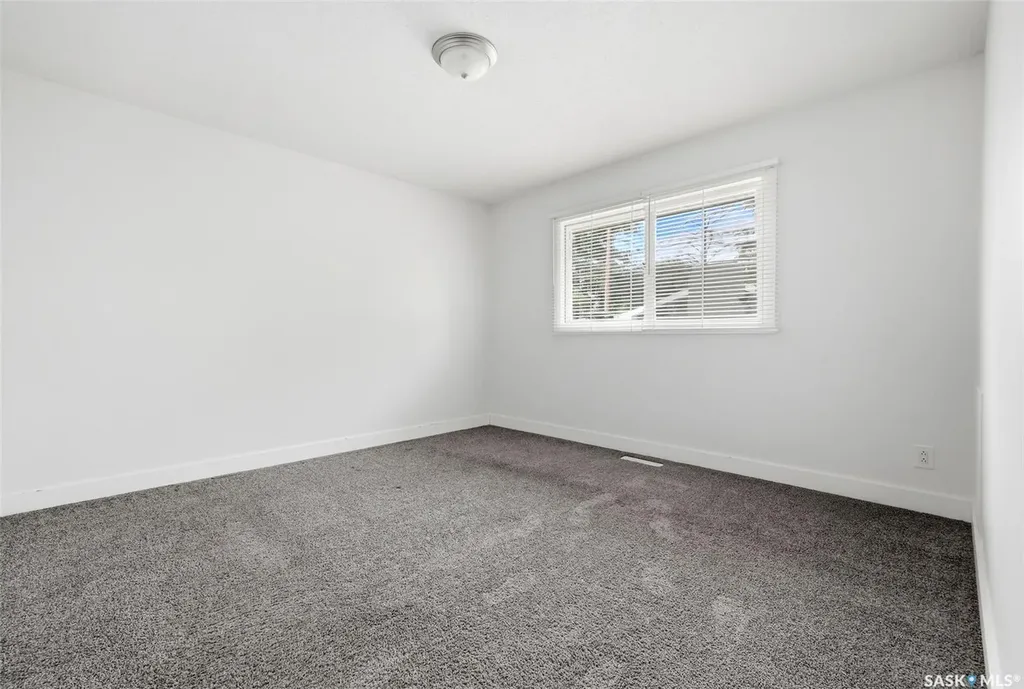134 Ellison Crescent Regina SK S4R 4V5