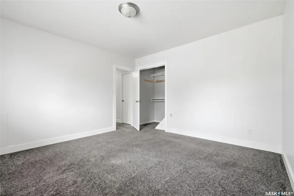 134 Ellison Crescent Regina SK S4R 4V5