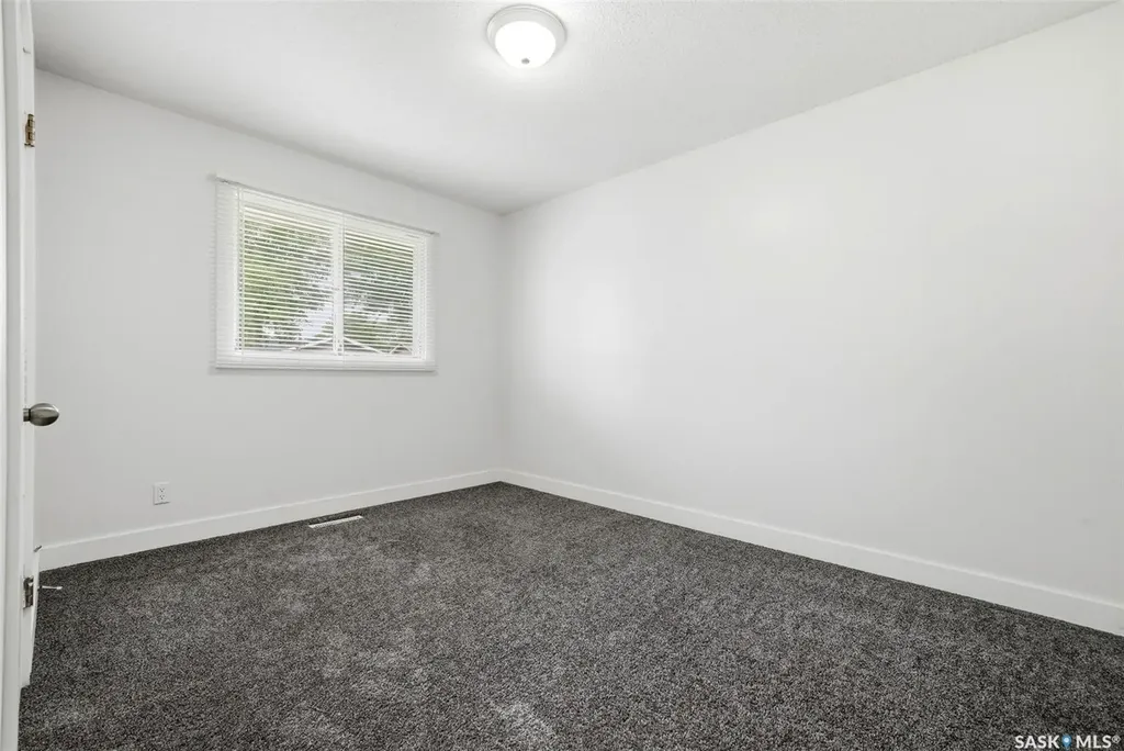 134 Ellison Crescent Regina SK S4R 4V5