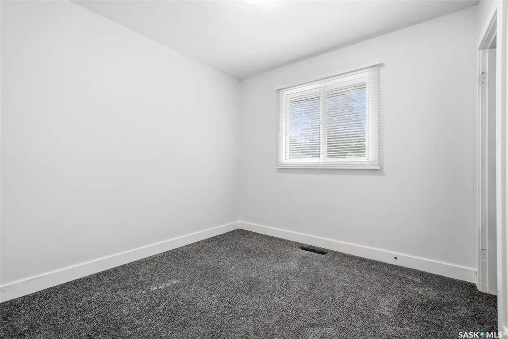 134 Ellison Crescent Regina SK S4R 4V5