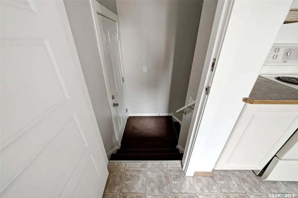 134 Ellison Crescent Regina SK S4R 4V5