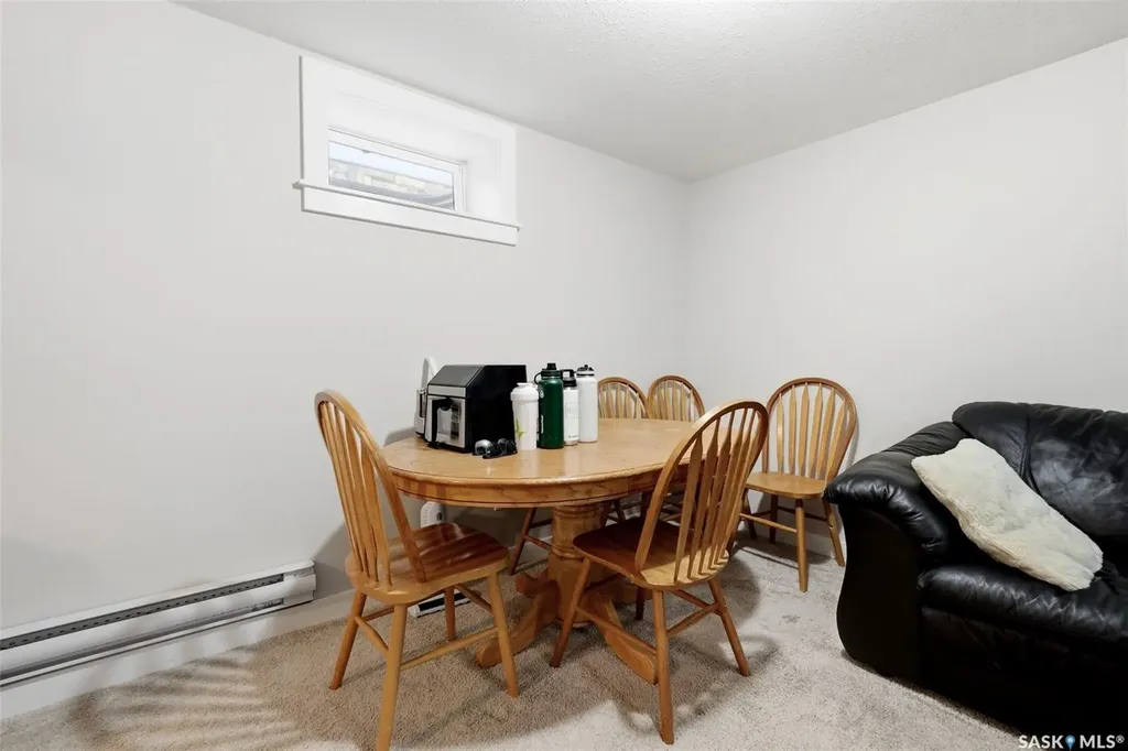 134 Ellison Crescent Regina SK S4R 4V5