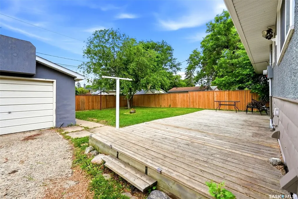 134 Ellison Crescent Regina SK S4R 4V5