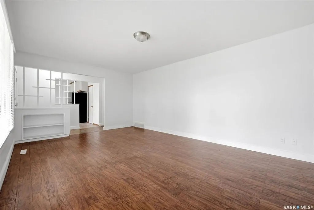 134 Ellison Crescent Regina SK S4R 4V5