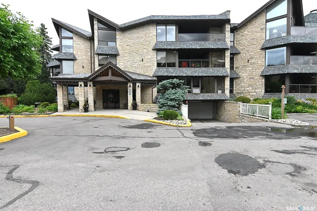 2305 Adelaide Street E Saskatoon SK S7J 5H6