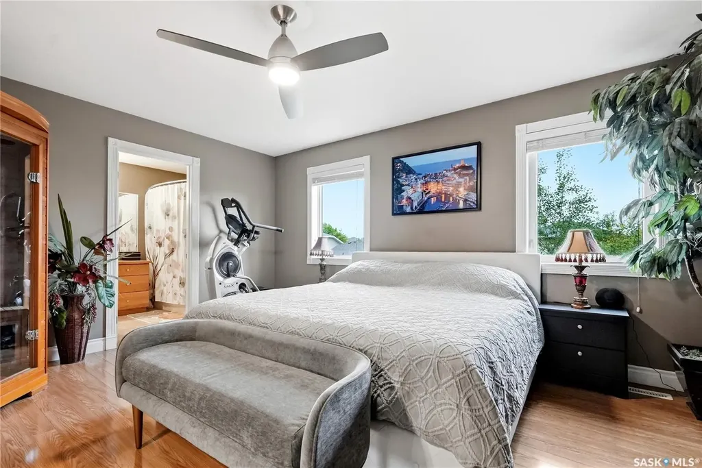 126 Beechmont Crescent Saskatoon SK S7C 1C7