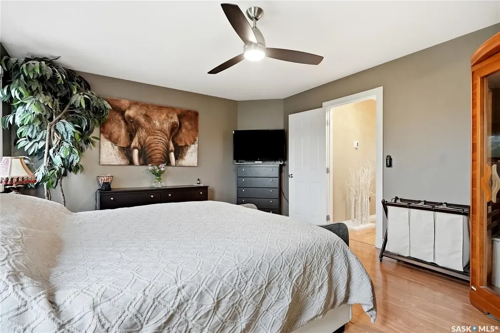 126 Beechmont Crescent Saskatoon SK S7C 1C7