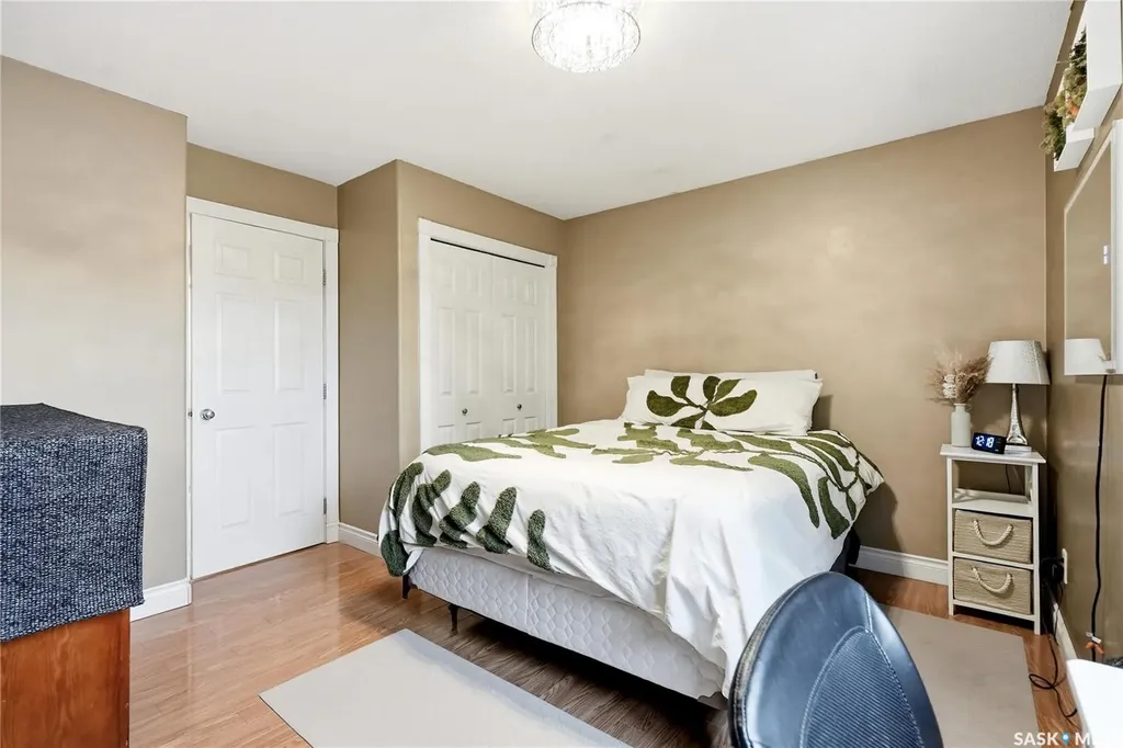 126 Beechmont Crescent Saskatoon SK S7C 1C7