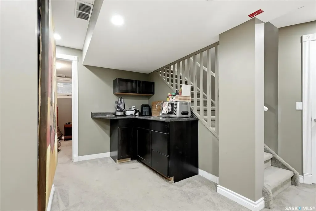 126 Beechmont Crescent Saskatoon SK S7C 1C7