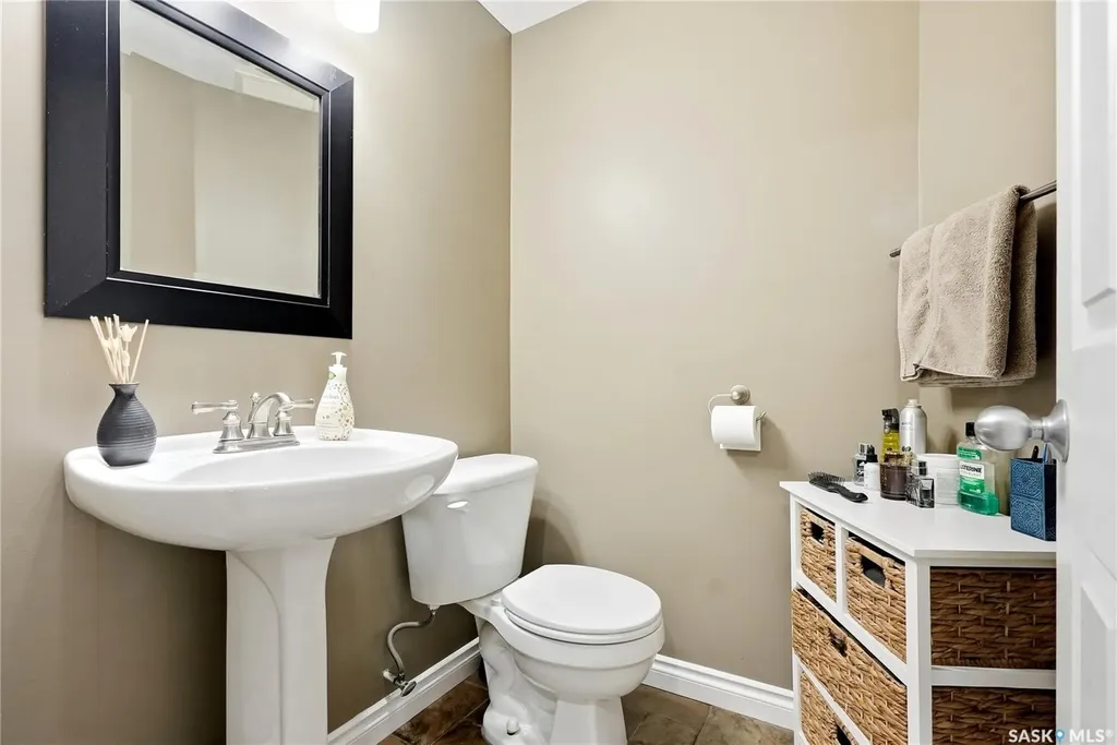 126 Beechmont Crescent Saskatoon SK S7C 1C7