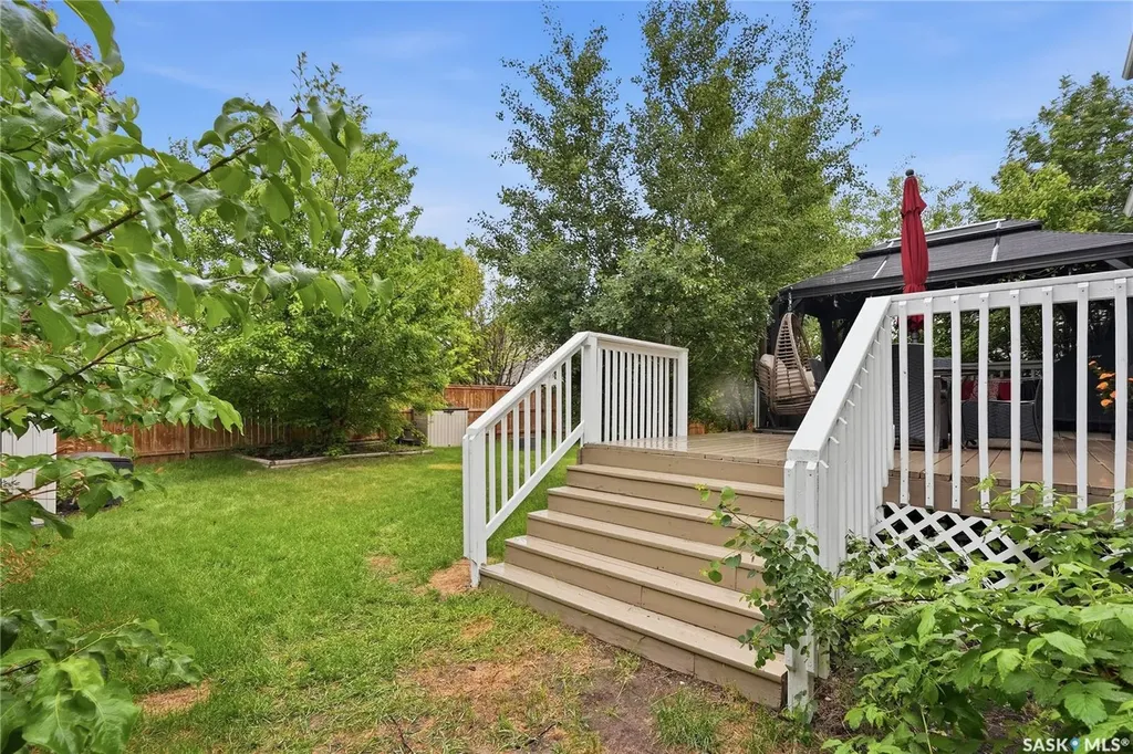 126 Beechmont Crescent Saskatoon SK S7C 1C7