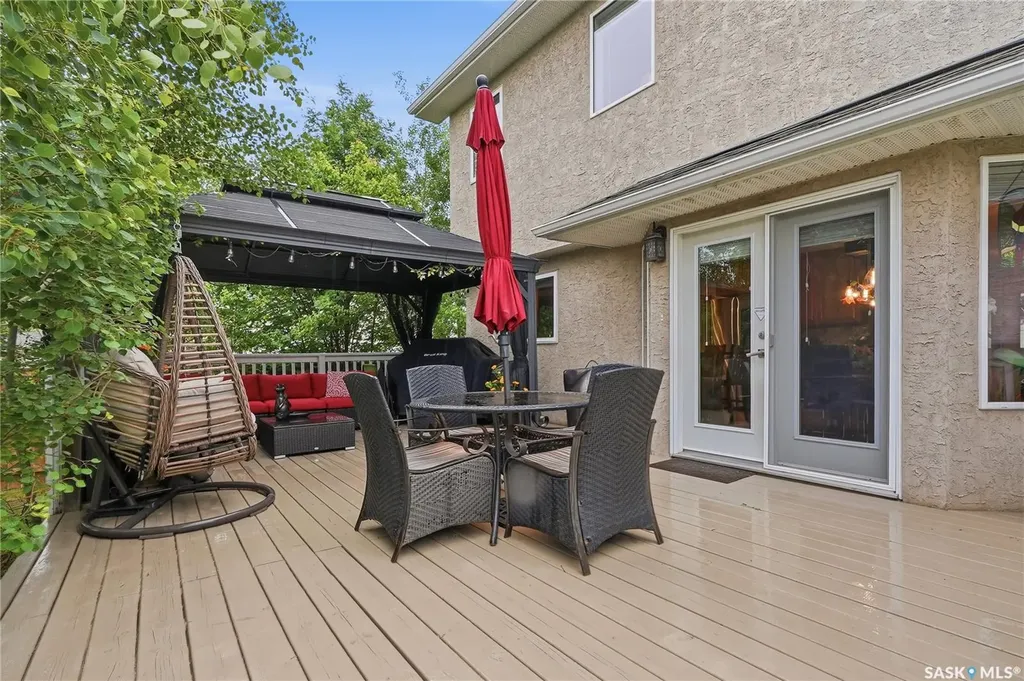 126 Beechmont Crescent Saskatoon SK S7C 1C7